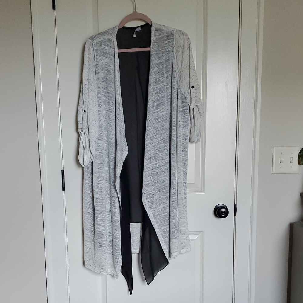 🟦 Black & White Open Front Cardigan